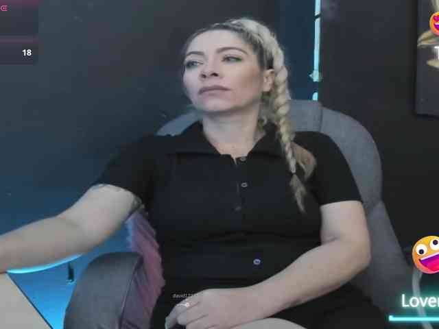 viktoria-davis webcam