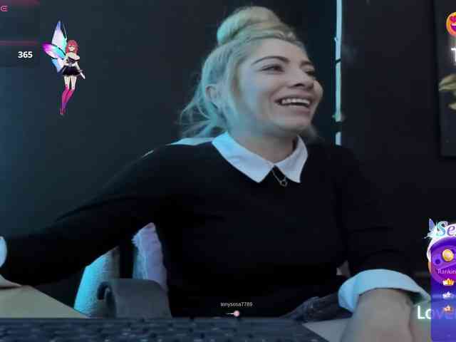 viktoria-davis viktoria-davis