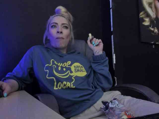 viktoria-davis webcam