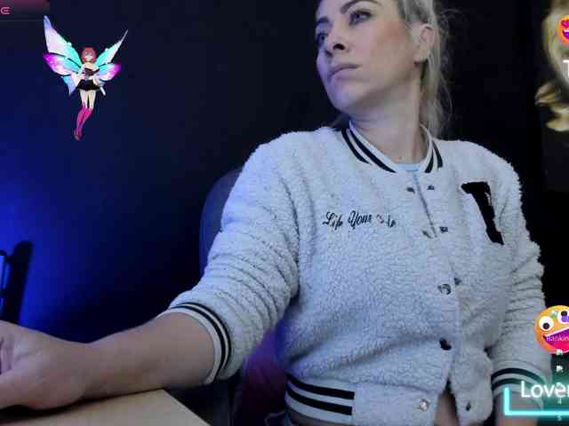 viktoria-davis webcam