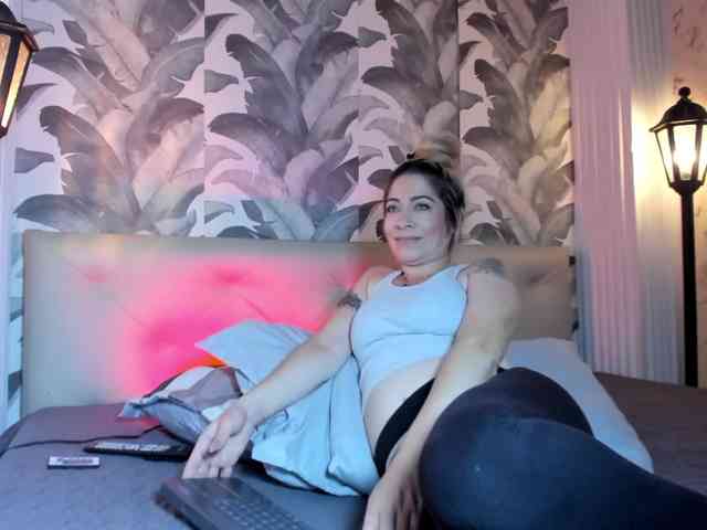 viktoria-davis webcam