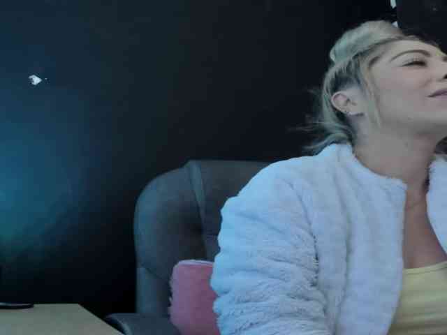 viktoria-davis webcam