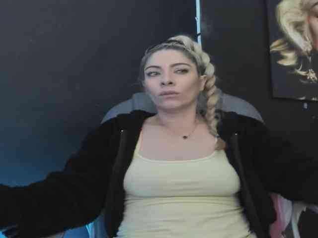 viktoria-davis webcam