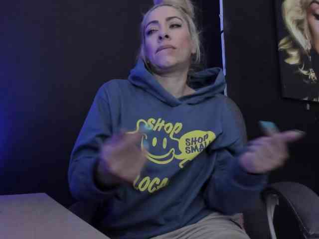 viktoria-davis webcam