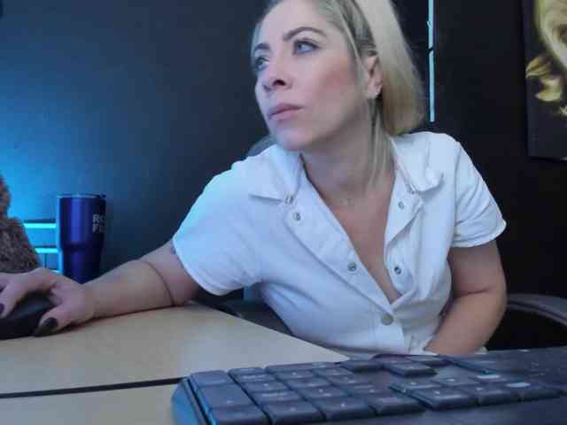 viktoria-davis webcam