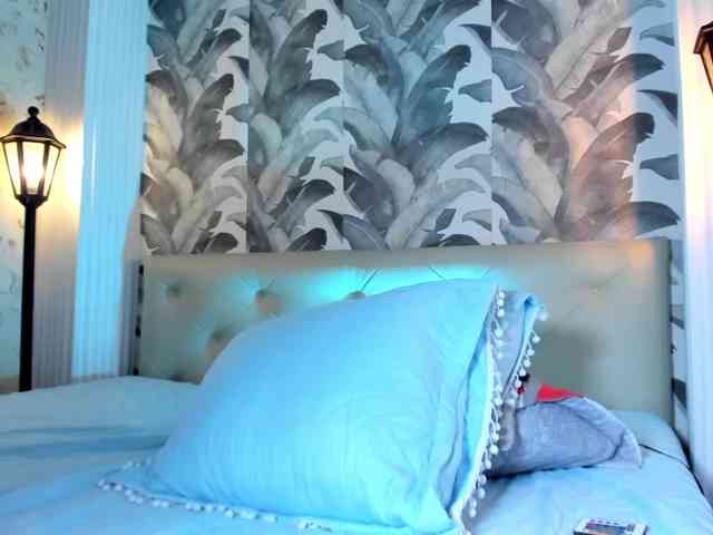 viktoria-davis webcam