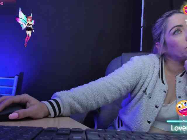 viktoria-davis webcam