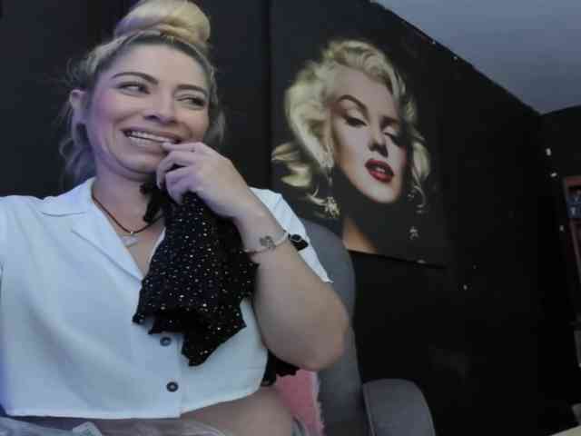 viktoria-davis webcam