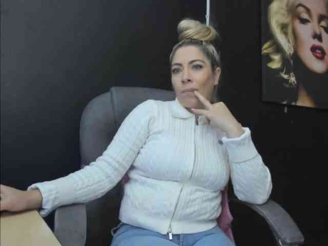 viktoria-davis webcam