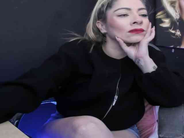 viktoria-davis webcam