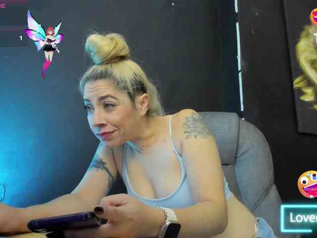 viktoria-davis webcam