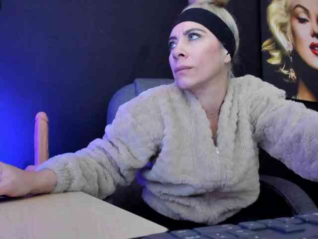 viktoria-davis webcam