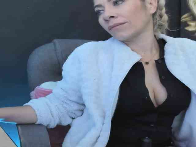 viktoria-davis webcam