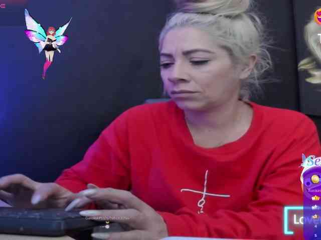 viktoria-davis viktoria-davis