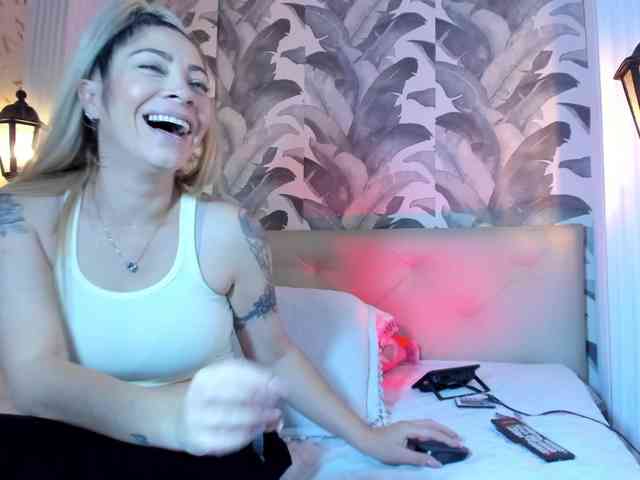 viktoria-davis webcam