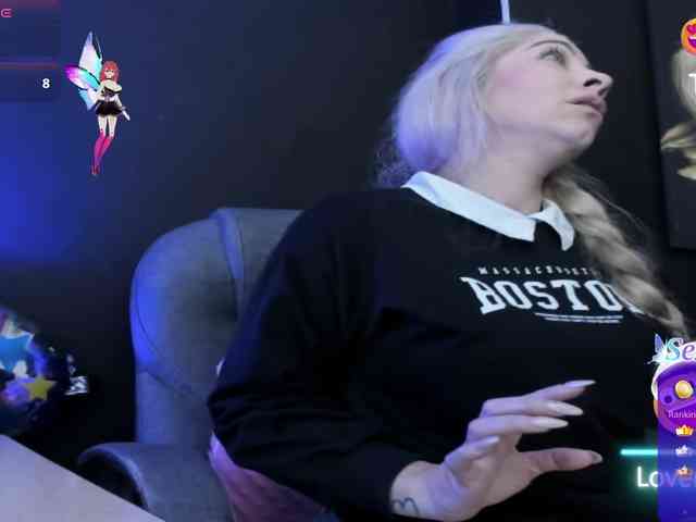 viktoria-davis viktoria-davis