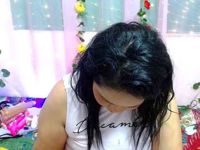 roouselatina1 webcam