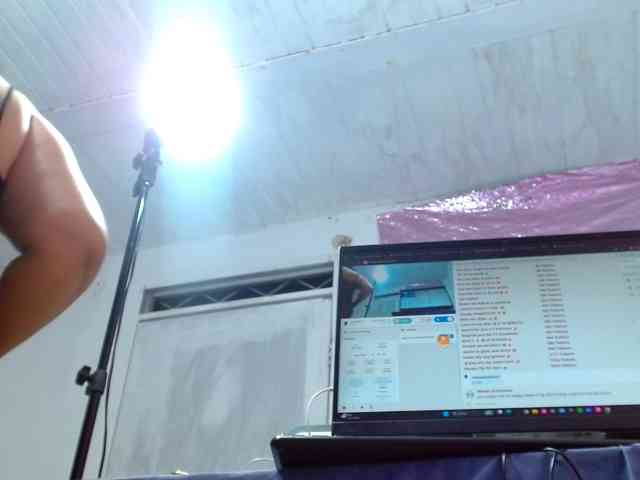roouselatina1 webcam