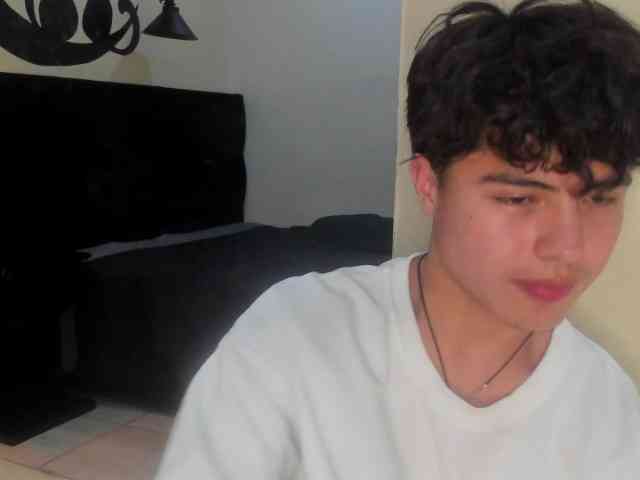 CollinStone Live Webcam on BongaCams