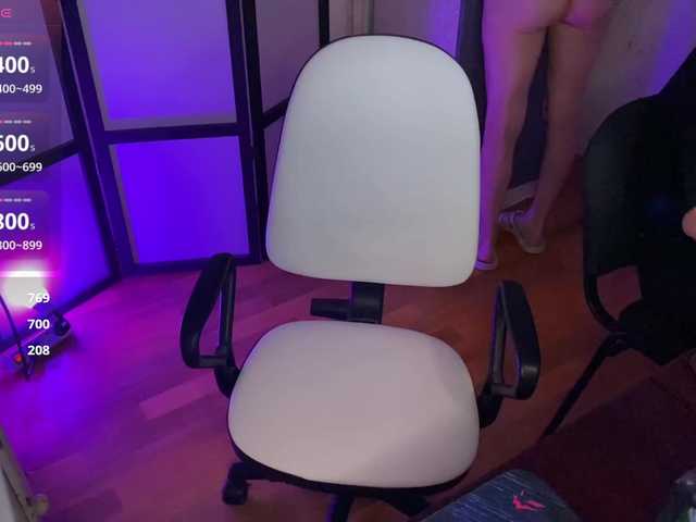 DvaBomja from BongaCams