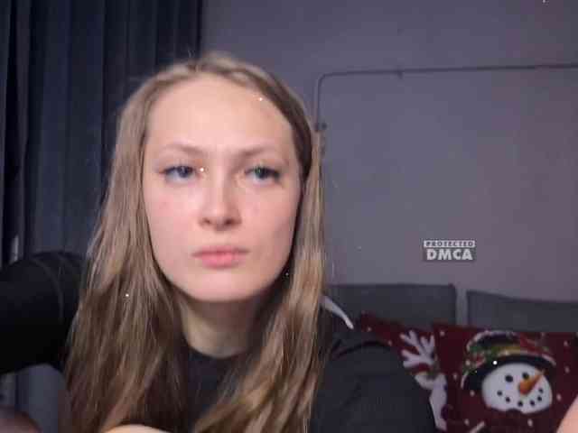 cutemilana_sw webcam