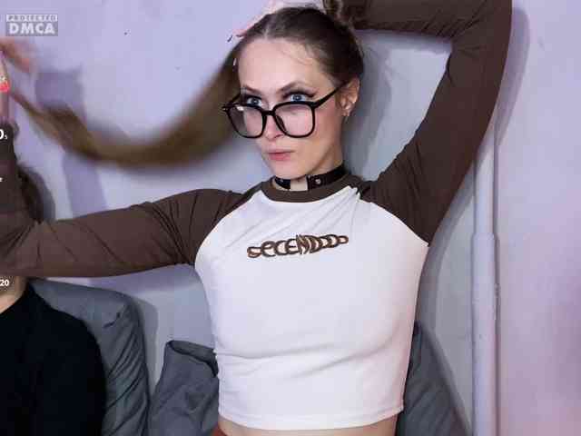 cutemilana_sw webcam