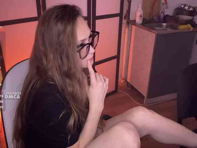 cutemilana_sw webcam