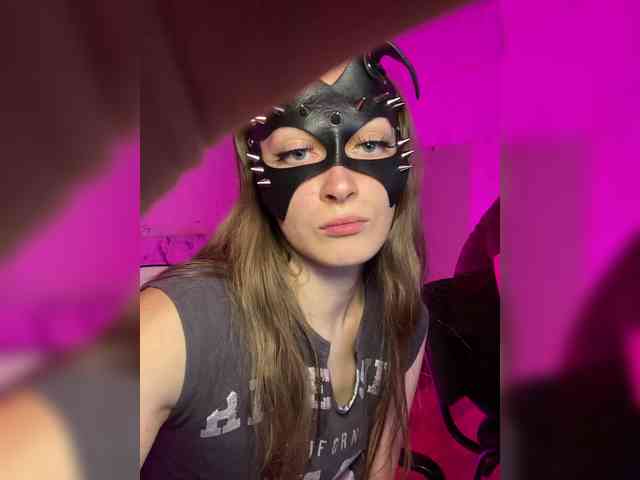 cutemilana_sw webcam
