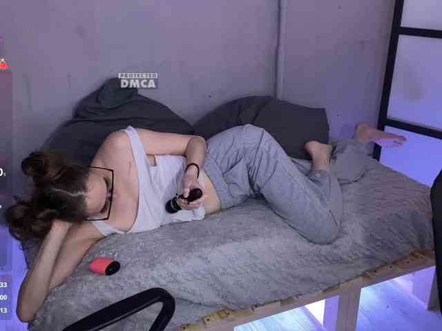 cutemilana_sw webcam