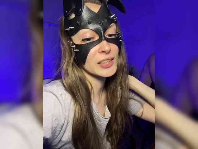 cutemilana_sw webcam