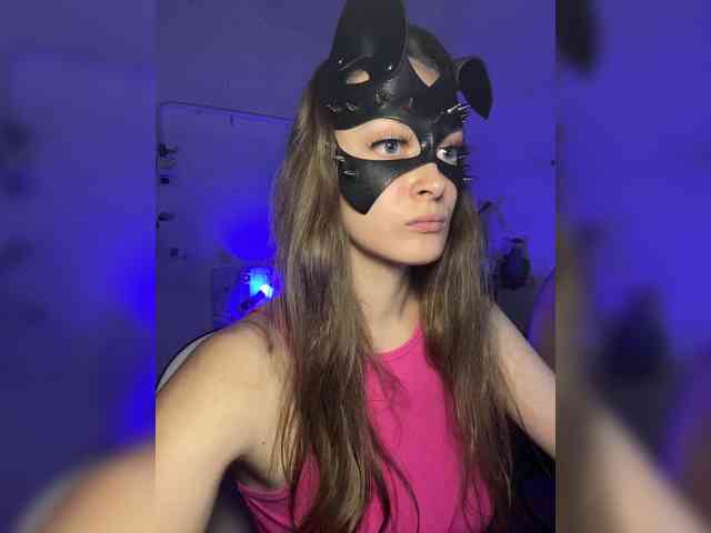 cutemilana_sw webcam