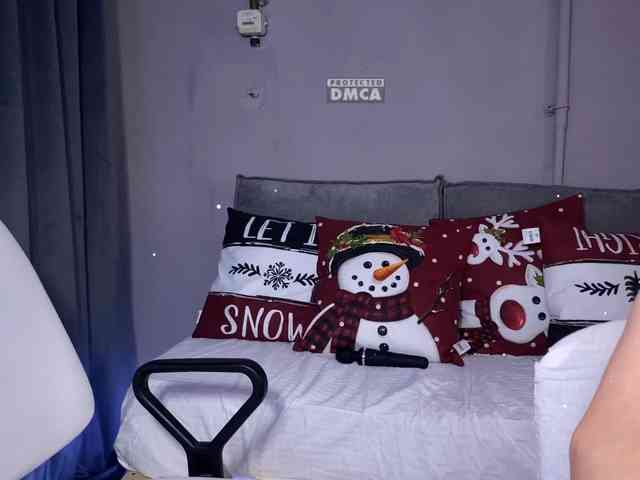 cutemilana_sw webcam