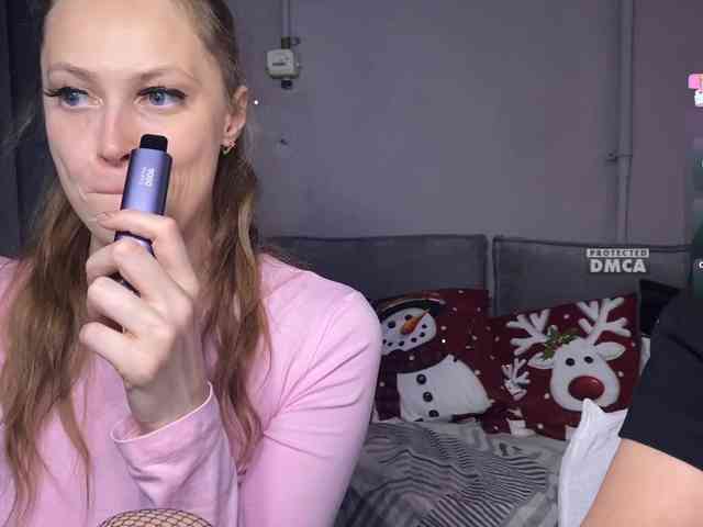 cutemilana_sw webcam