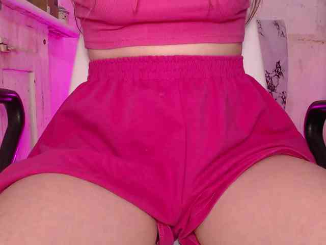 cutemilana_sw webcam