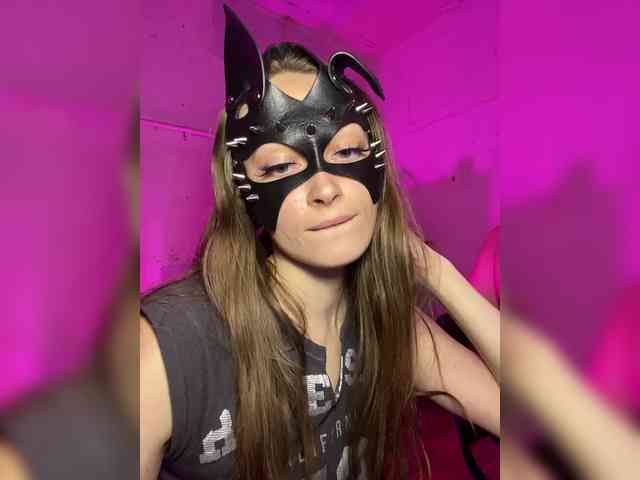 cutemilana_sw webcam