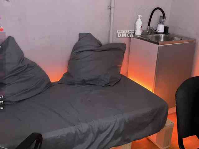 cutemilana_sw webcam