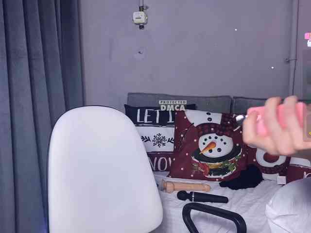 cutemilana_sw webcam