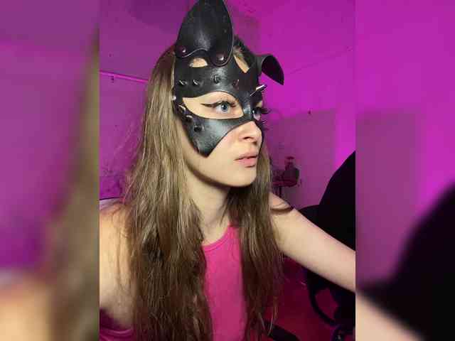 cutemilana_sw webcam