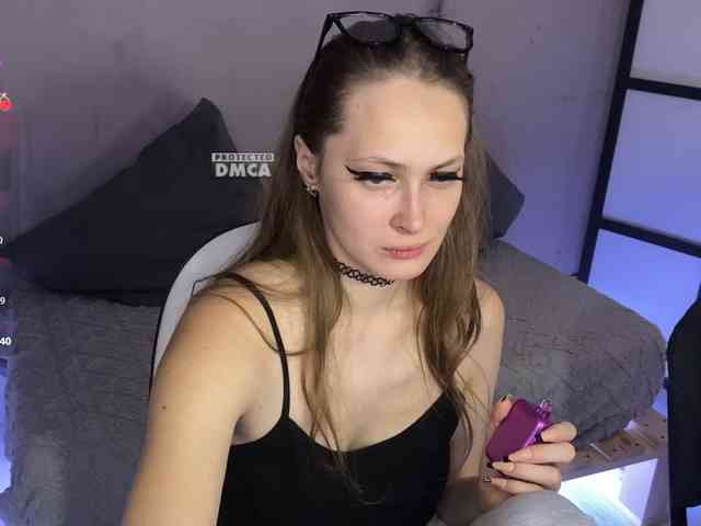 cutemilana_sw webcam