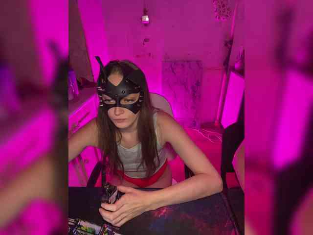 cutemilana_sw webcam