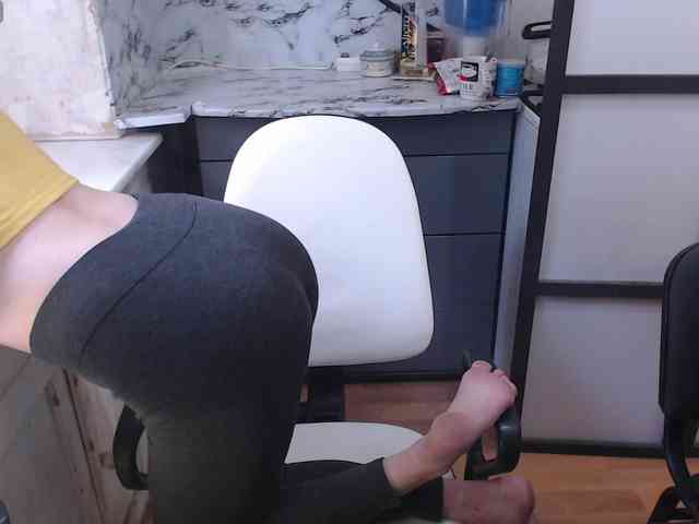 milana_sexwife webcam