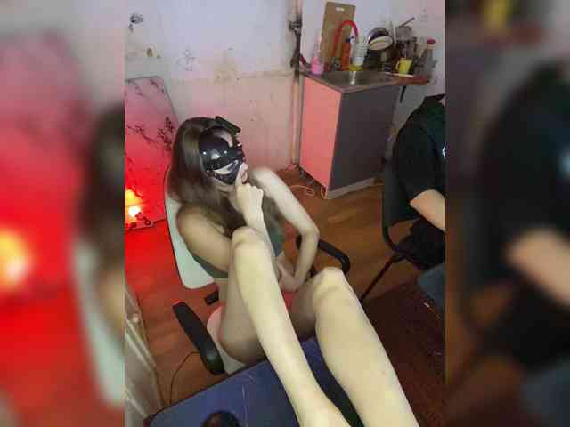 cutemilana_sw webcam