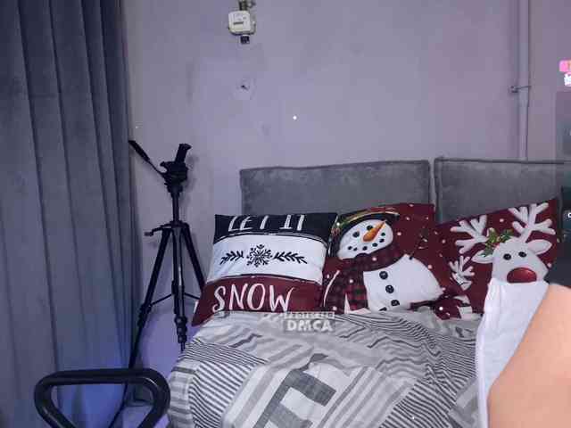 cutemilana_sw webcam