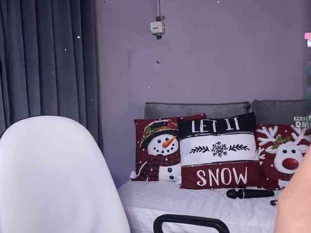 cutemilana_sw webcam