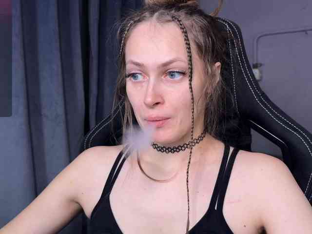 cutemilana_sexwife webcam