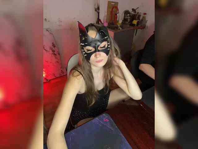 cutemilana_sw webcam