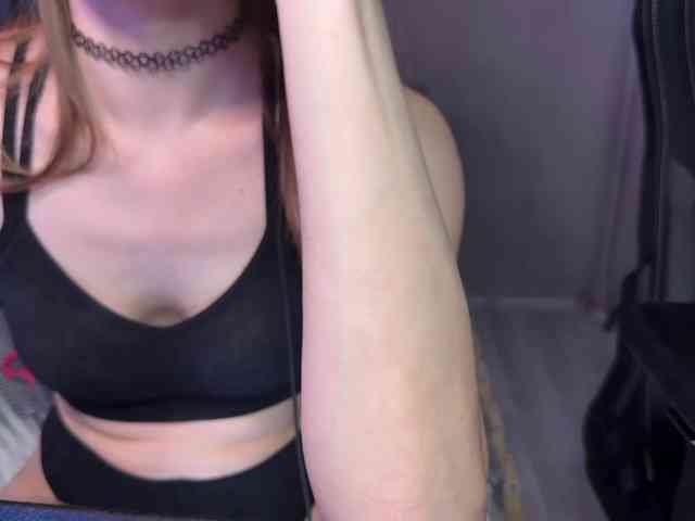 cutemilana_sexwife webcam