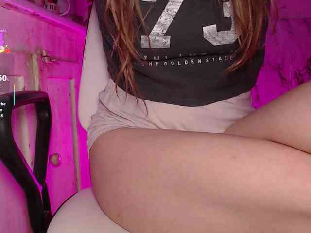 cutemilana_sw webcam