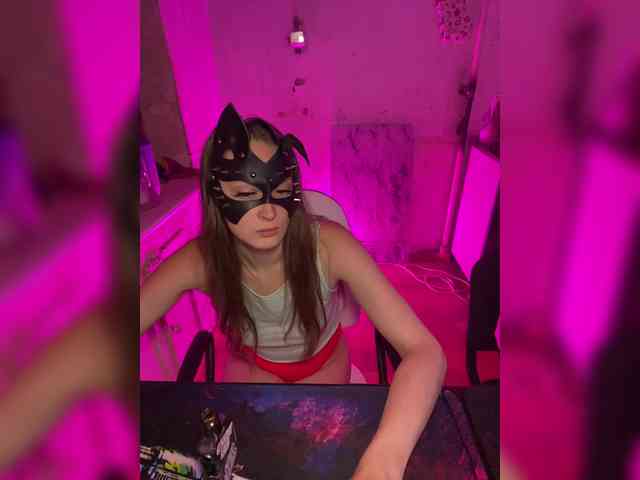DvaBomja Live Webcam on BongaCams