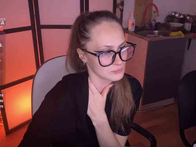 cutemilana_sw webcam
